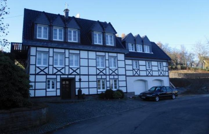 Anbau an ein Fachwerkhaus