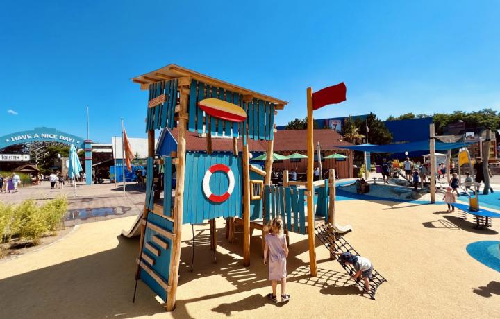 Spielkombination als Aussichtsturm der Wasserwacht