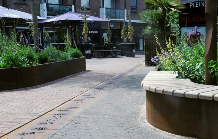 Innenstadtgestaltung mit grün-blauer Infrastruktur