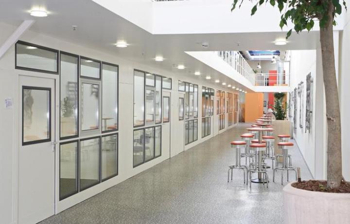 Doppelstockanlage für Büroräume mit Galerie